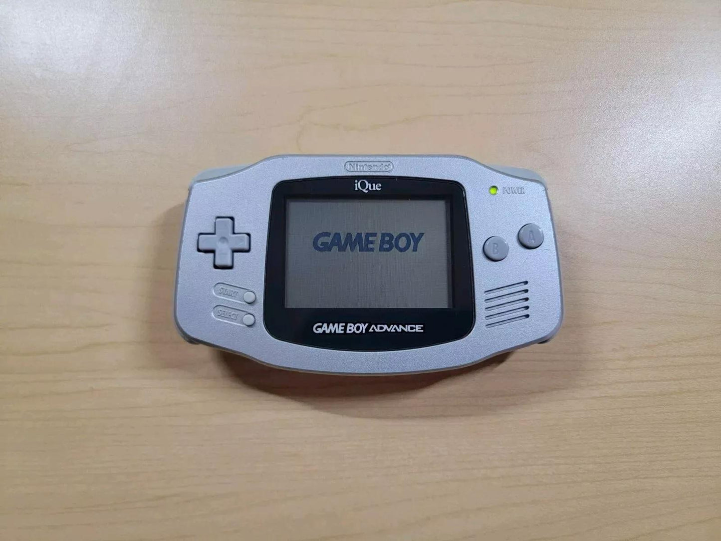 IQue Gameboy Advance [Silver] - GameBoy Advance